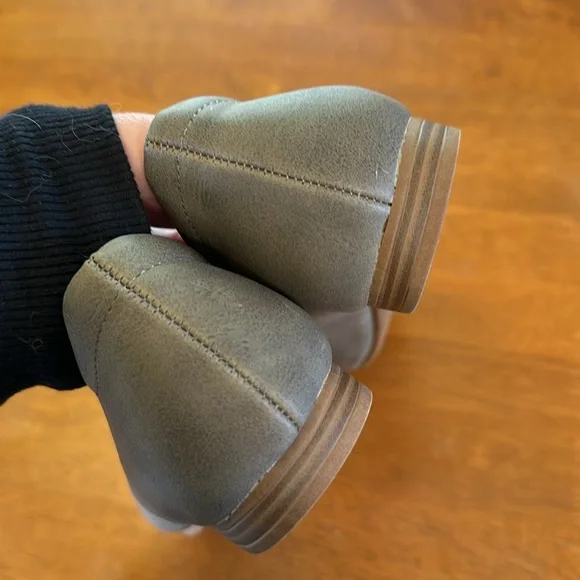 Naturalizer Soul Alexis Loafer Mushroom Gray 8M EUC - Picture 6 of 9